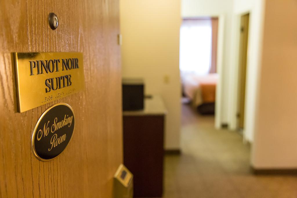 Comfort Inn & Suites Paw Paw Exteriér fotografie
